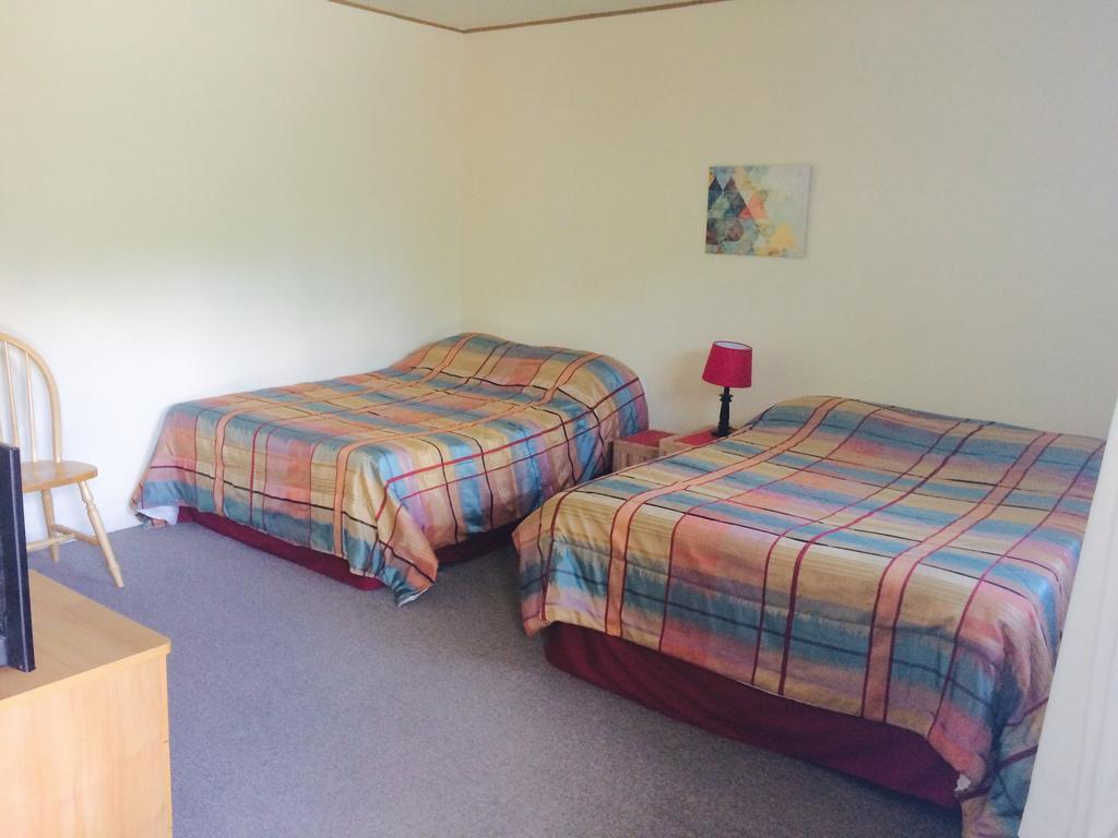 Motel De La Montagne Orford Buitenkant foto